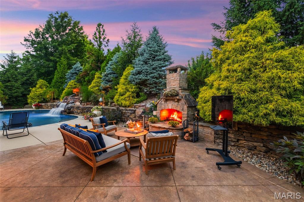 1880 Spring Mill Creek Unit: CONTRACT HAS A KICK OUT