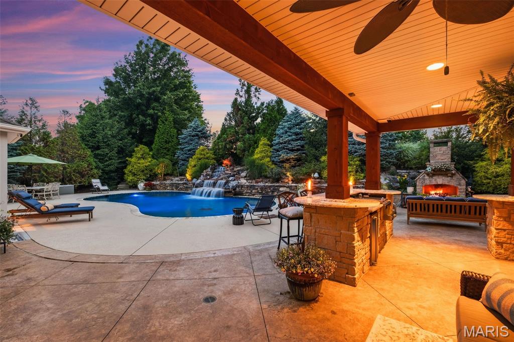 1880 Spring Mill Creek Unit: CONTRACT HAS A KICK OUT