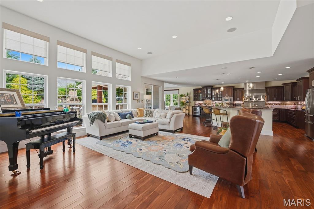 1880 Spring Mill Creek Unit: CONTRACT HAS A KICK OUT