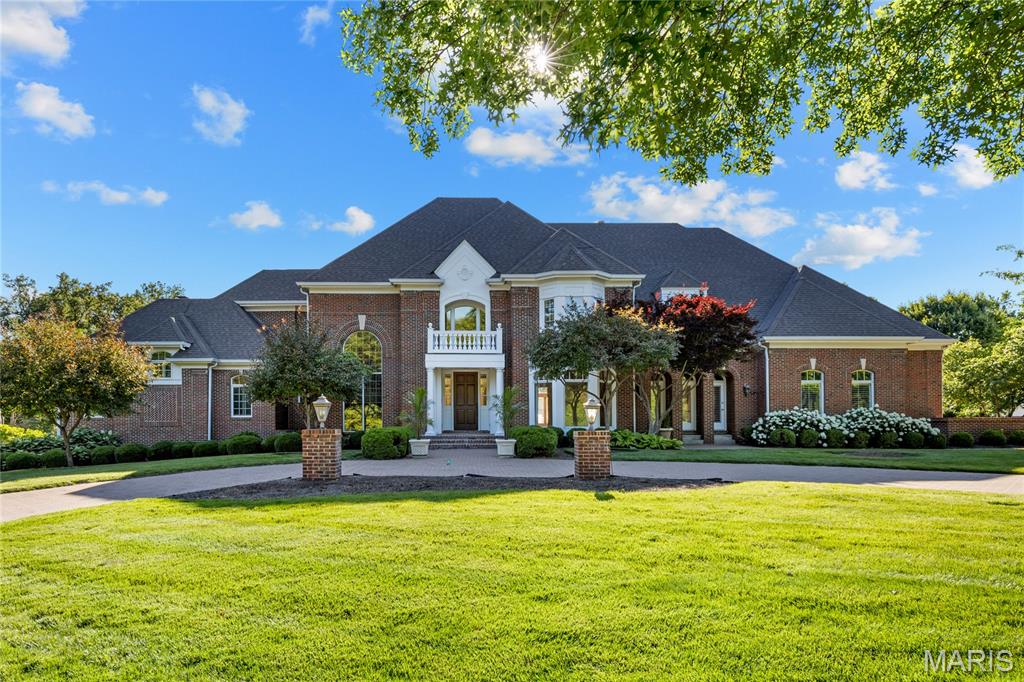 41 Manderleigh Estate