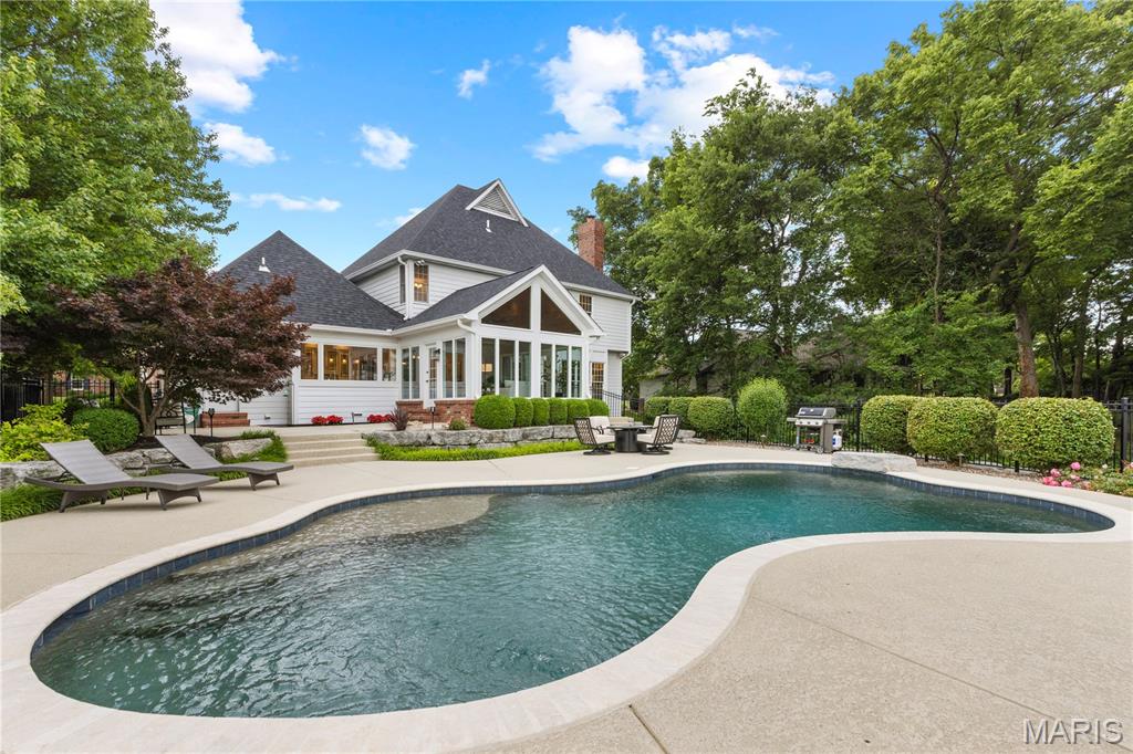 111 Bogey Estates Drive