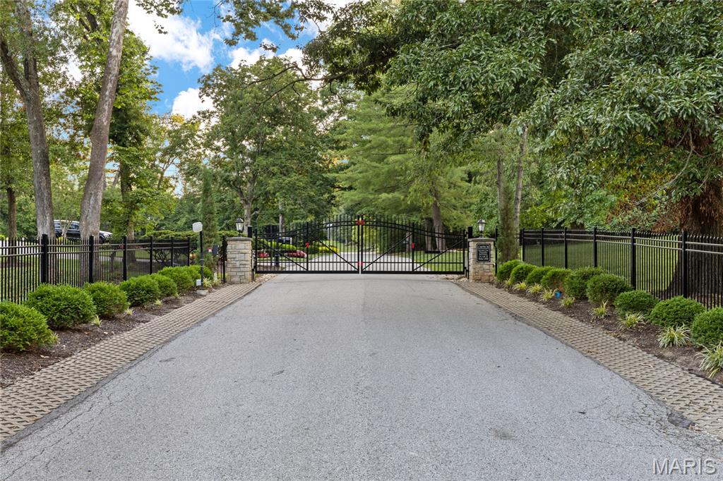 34 Somerset Downs Drive