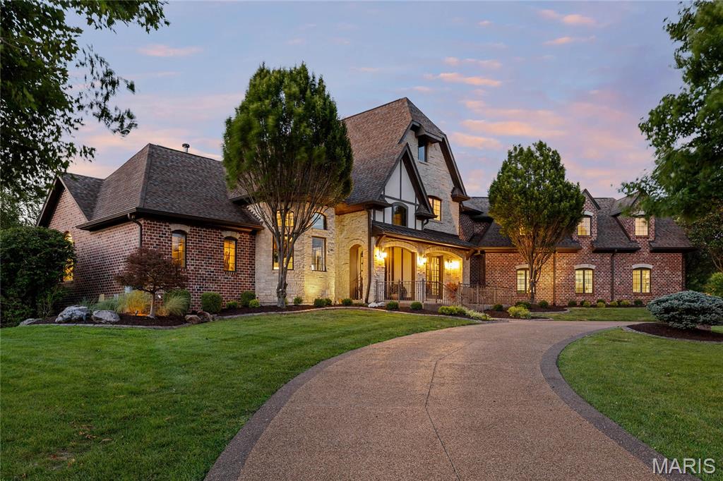 1222 Devonworth Drive