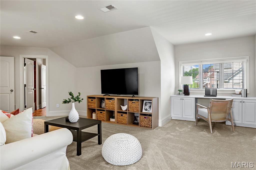 1222 Devonworth Drive
