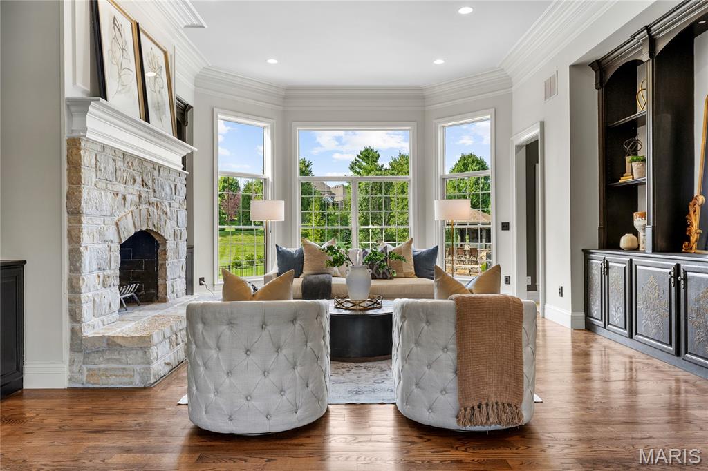 1222 Devonworth Drive