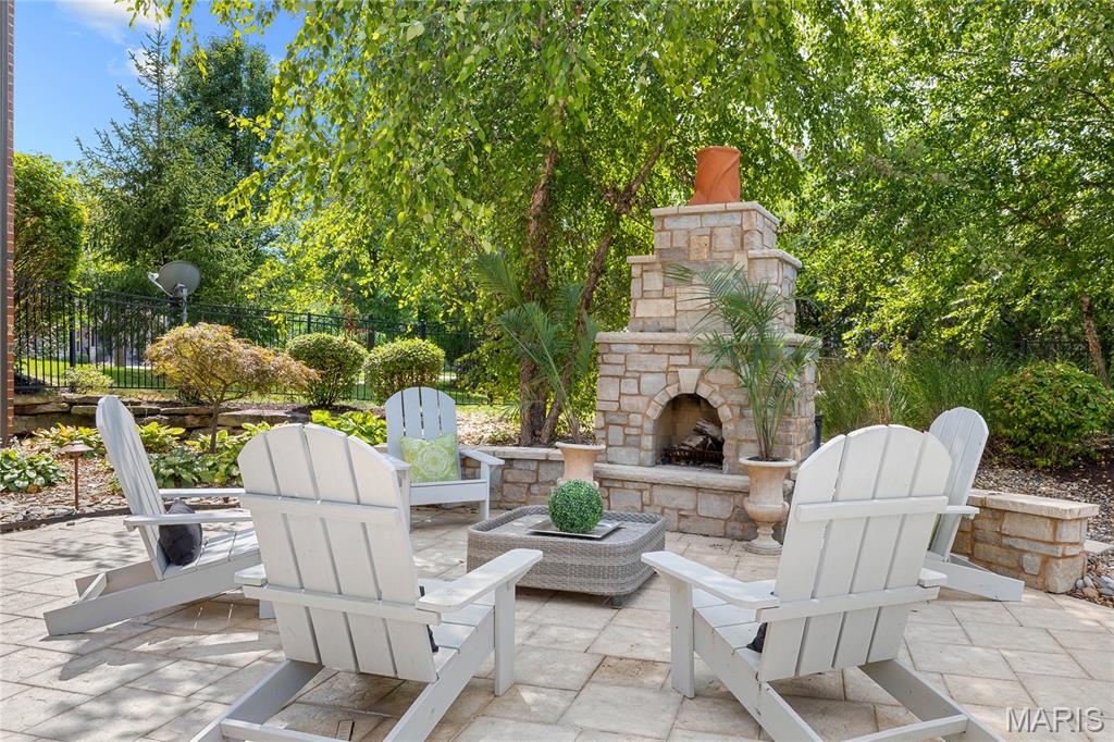 1222 Devonworth Drive