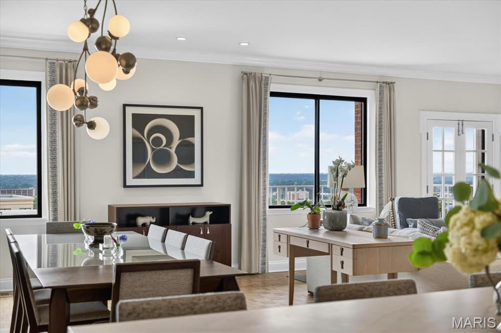 816 S Hanley Road Unit: 15B