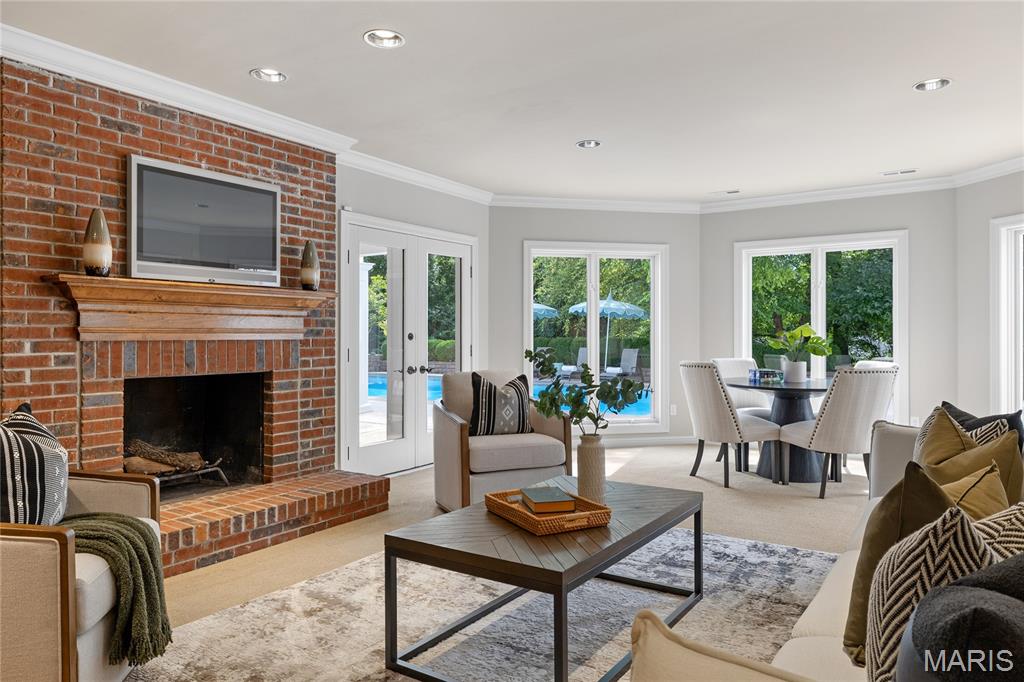 41 Manderleigh Estate