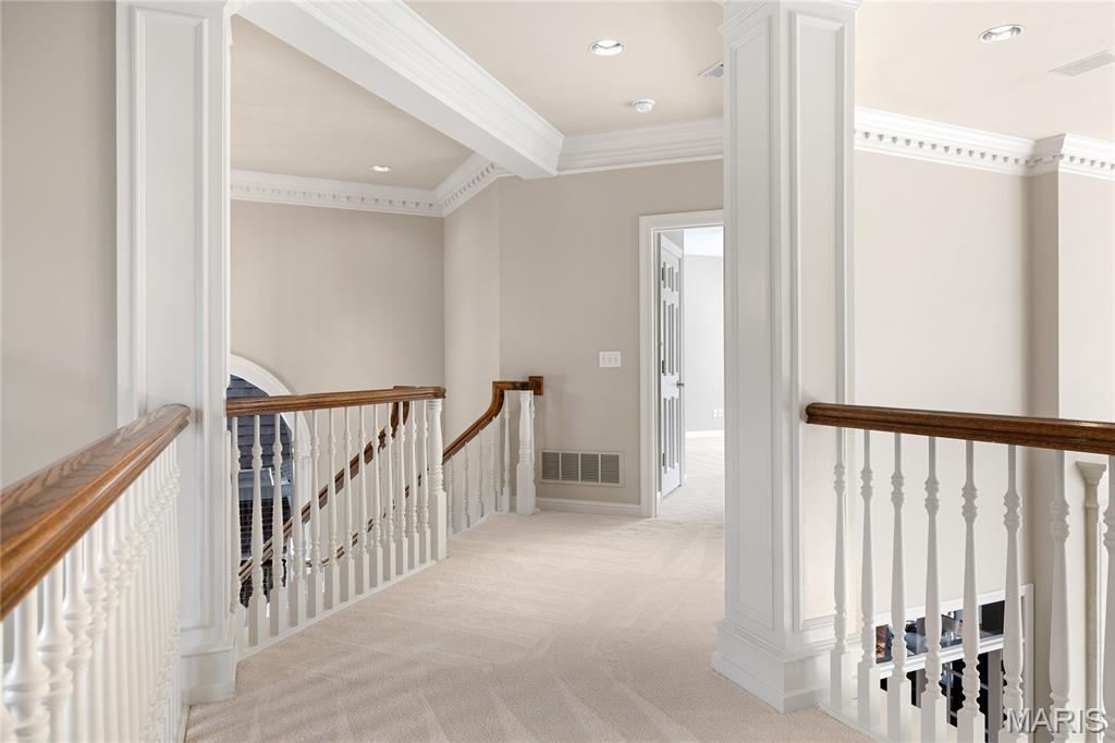 41 Manderleigh Estate