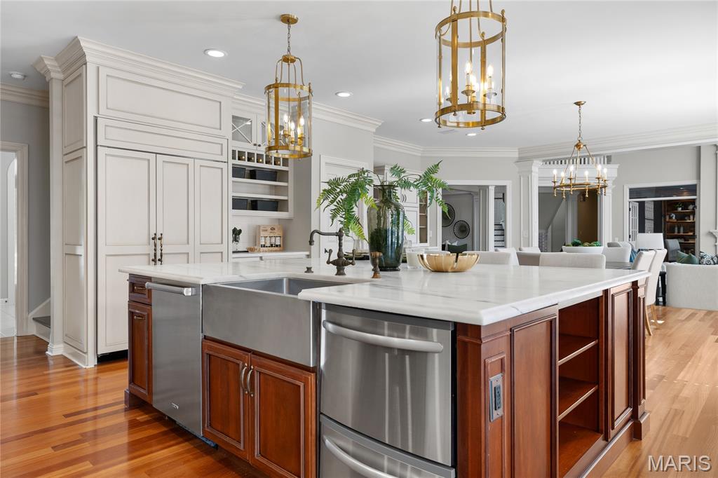 41 Manderleigh Estate