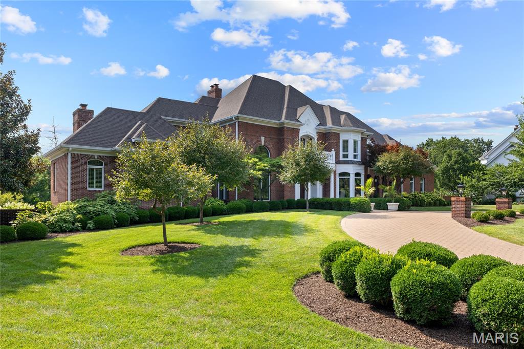 41 Manderleigh Estate