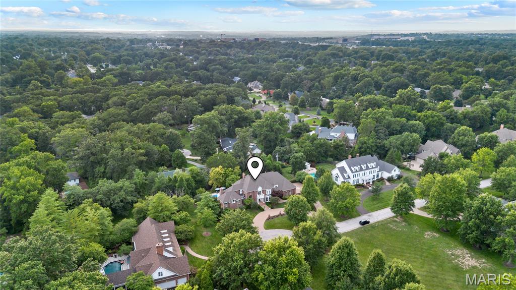 41 Manderleigh Estate