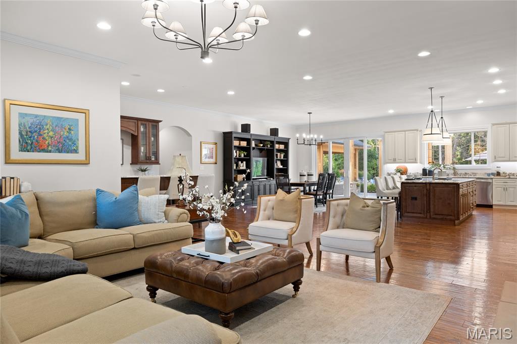 12319 Harflo Lane