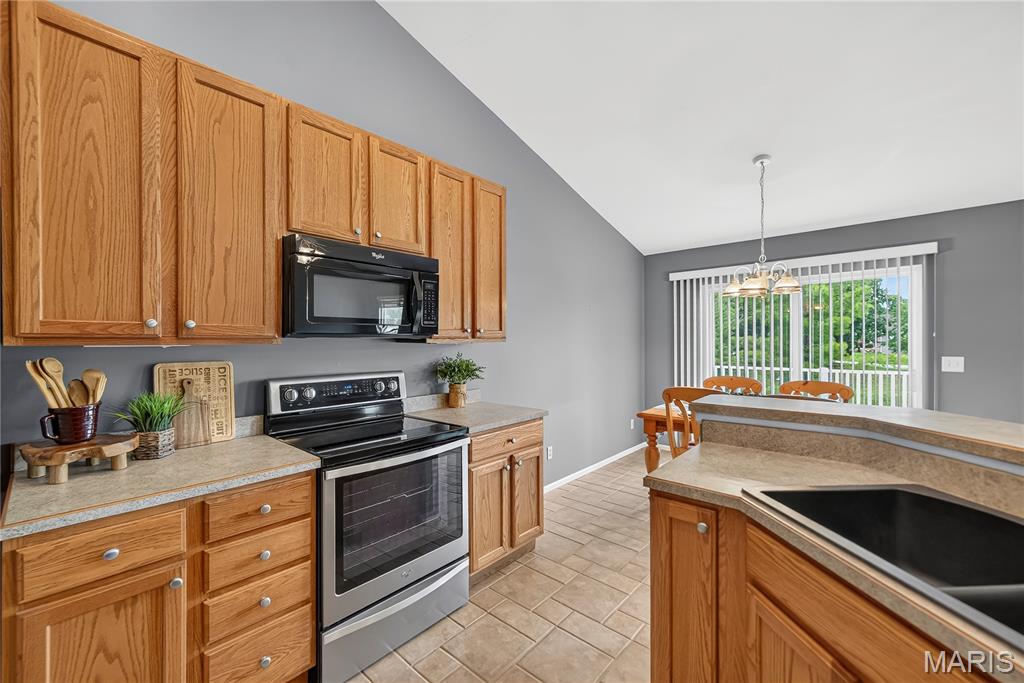 114 Pine Trail Drive Unit: 8