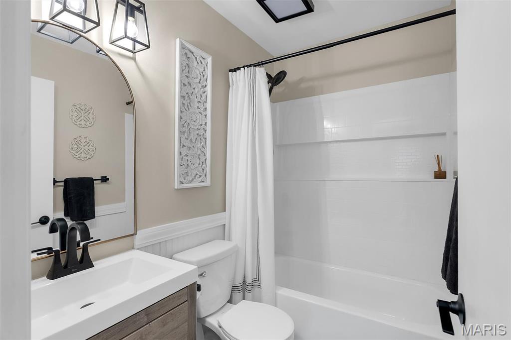 104 Cedar Crest Court