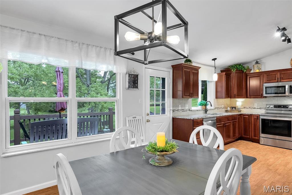 104 Cedar Crest Court