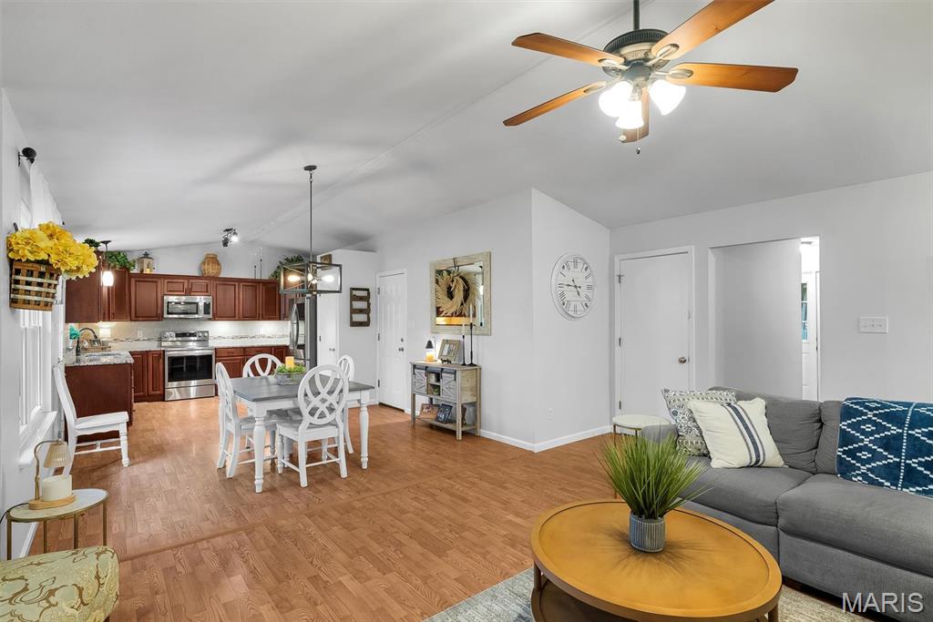 104 Cedar Crest Court