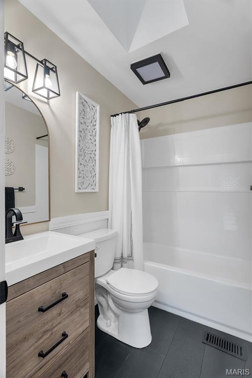 104 Cedar Crest Court