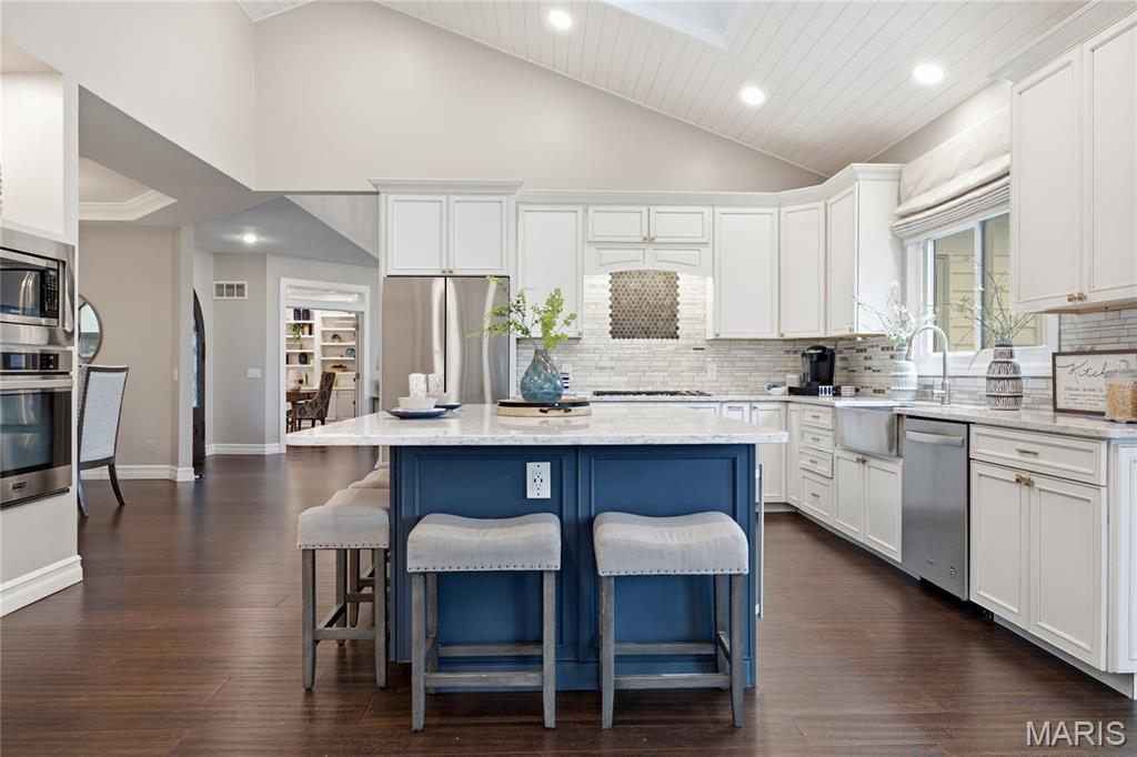 5 Shelbourne Wood Court
