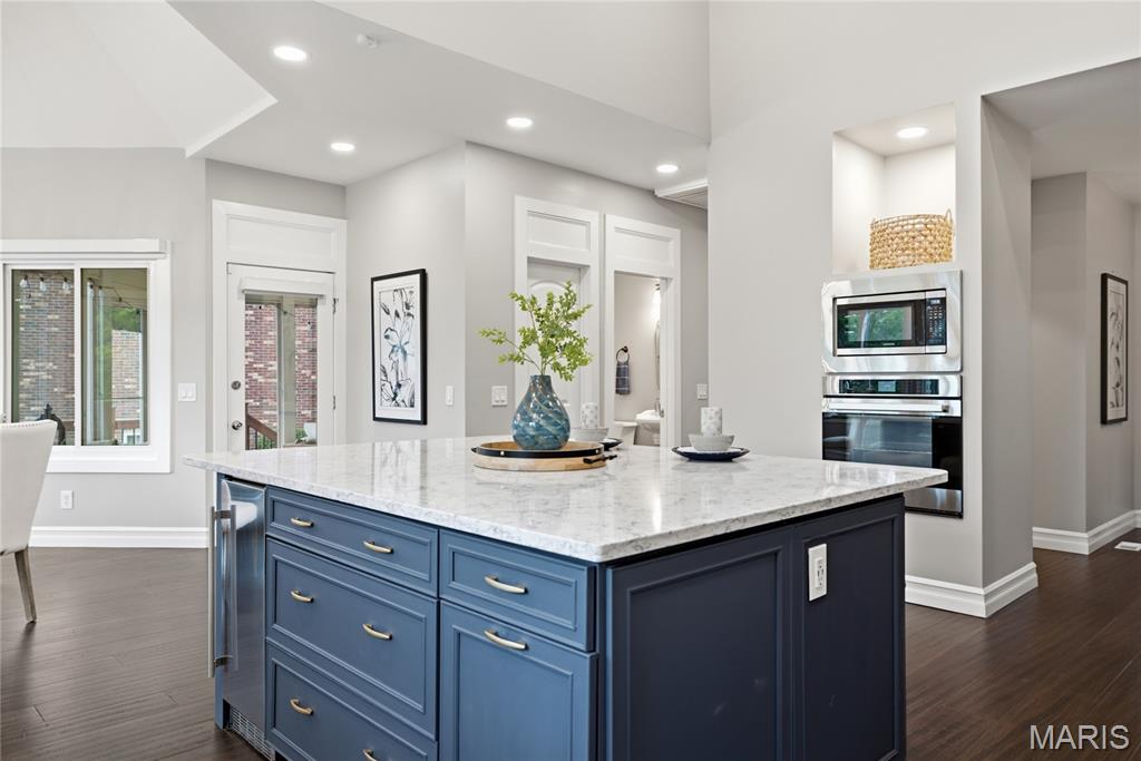 5 Shelbourne Wood Court