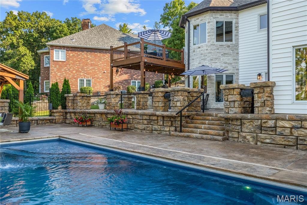 5 Shelbourne Wood Court