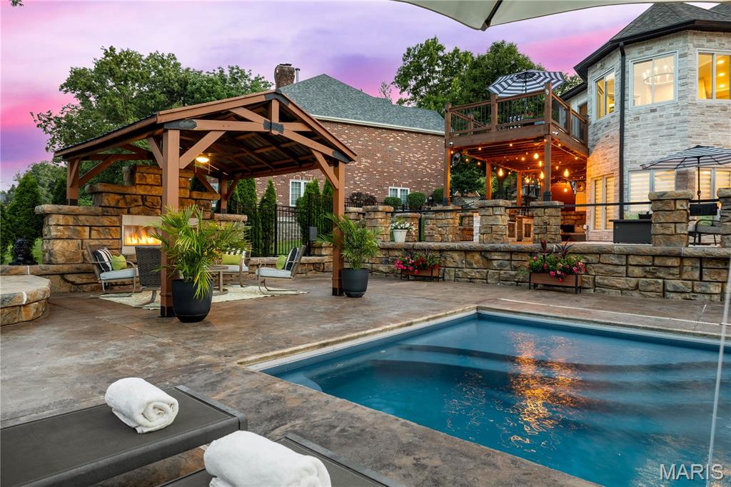 5 Shelbourne Wood Court