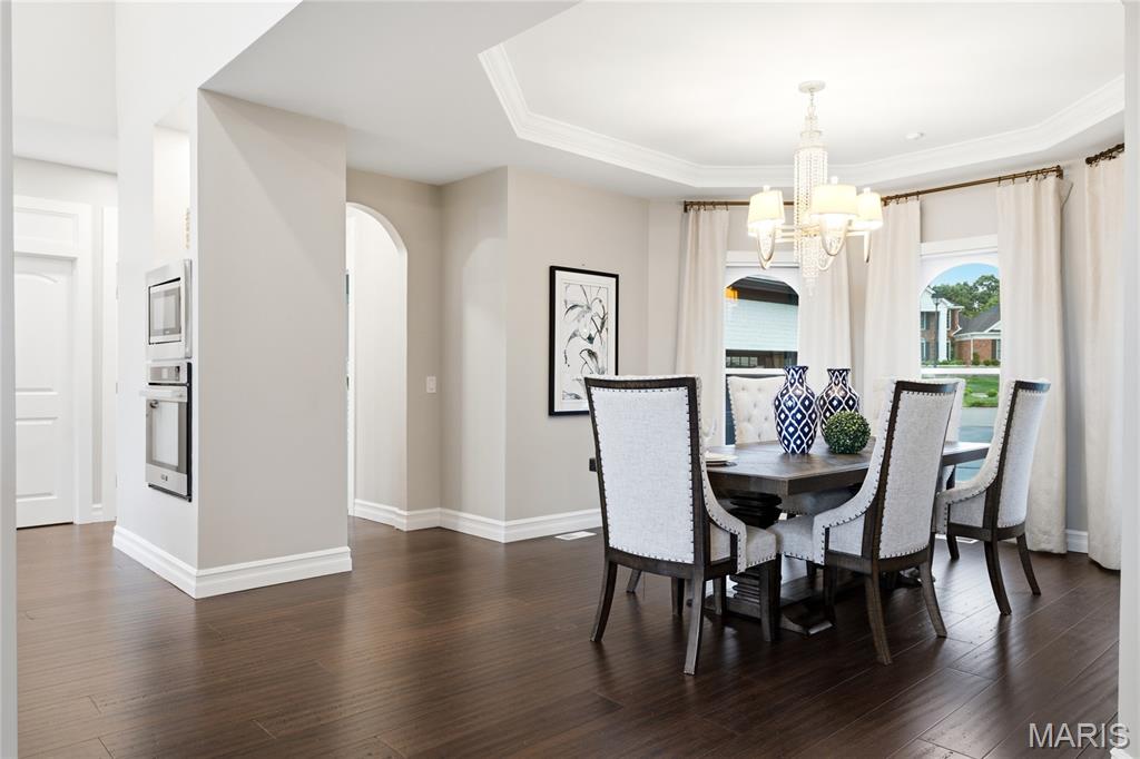 5 Shelbourne Wood Court