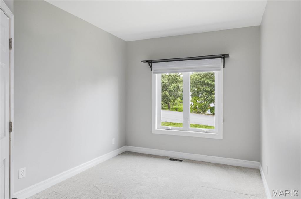 5 Shelbourne Wood Court