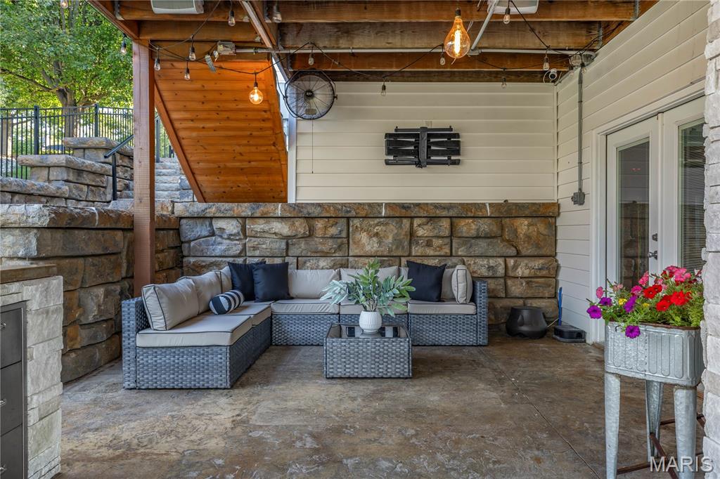 5 Shelbourne Wood Court