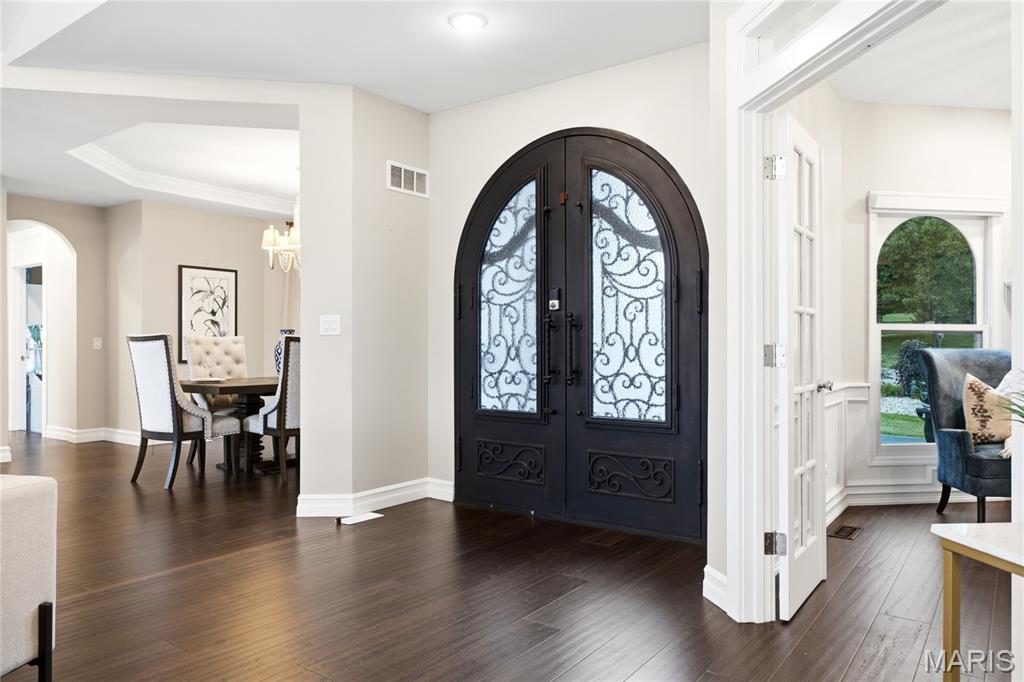 5 Shelbourne Wood Court