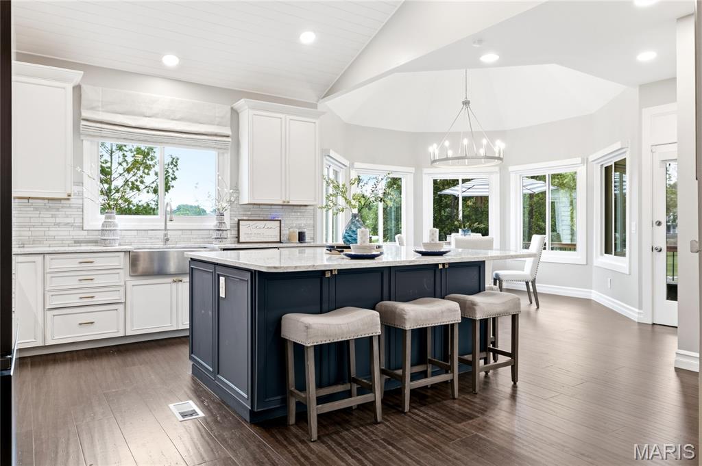 5 Shelbourne Wood Court