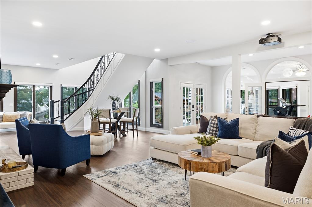 5 Shelbourne Wood Court