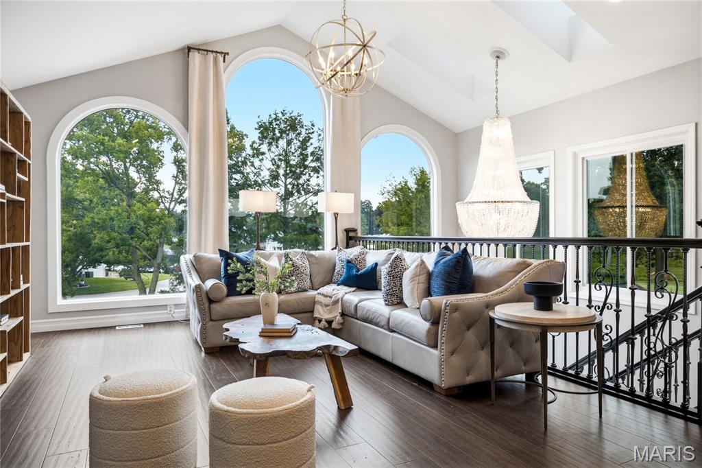 5 Shelbourne Wood Court