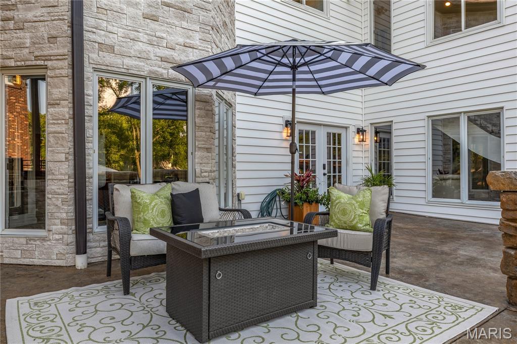5 Shelbourne Wood Court