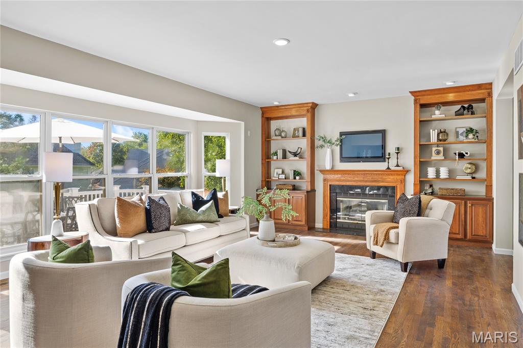 1015 Nooning Tree Drive