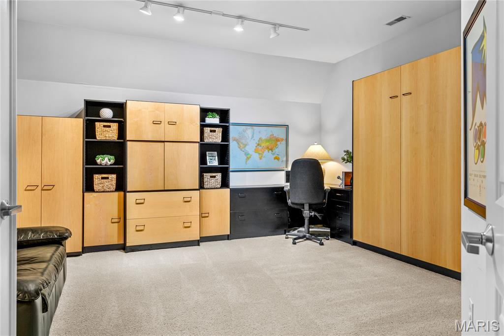 2 Upper Conway Lane