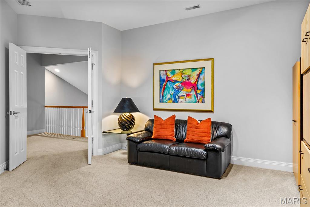 2 Upper Conway Lane