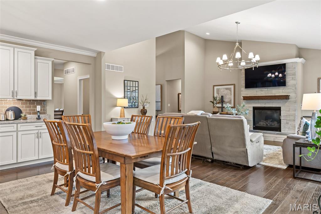 6110 Knights Table Court