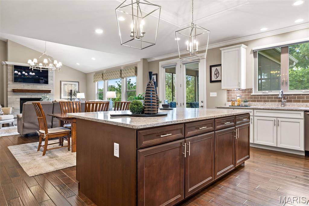 6110 Knights Table Court