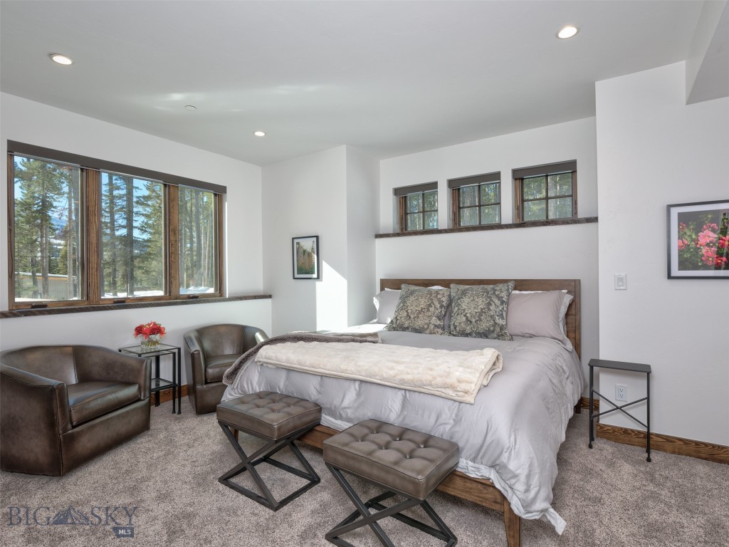 3 Spotted Eagle Road