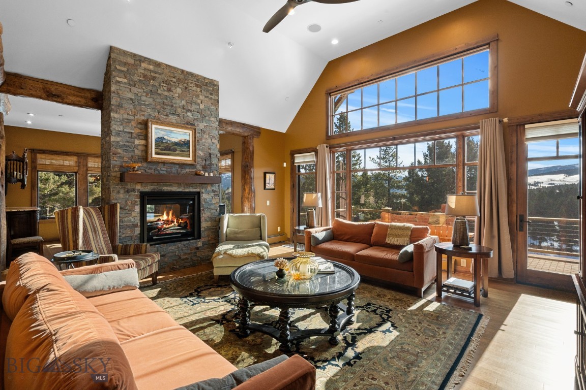 1548 Riverview Lane