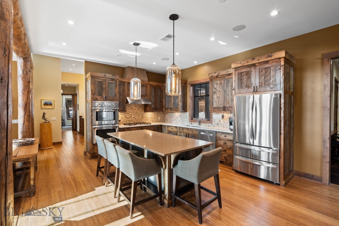 1548 Riverview Lane
