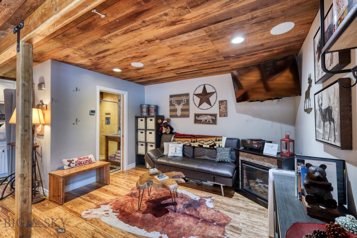 21 Sitting Bull Road 1326
