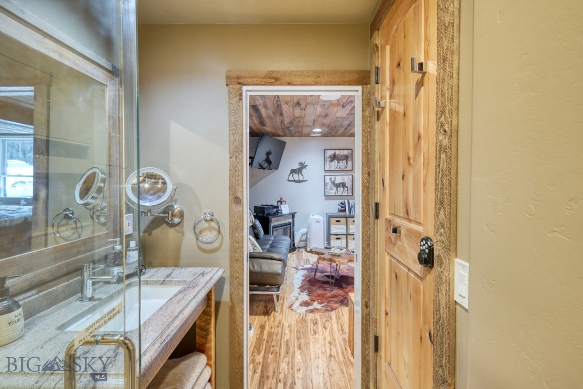21 Sitting Bull Road 1326