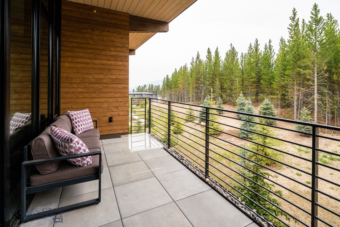 4 Boathouse Way Unit: R4/221