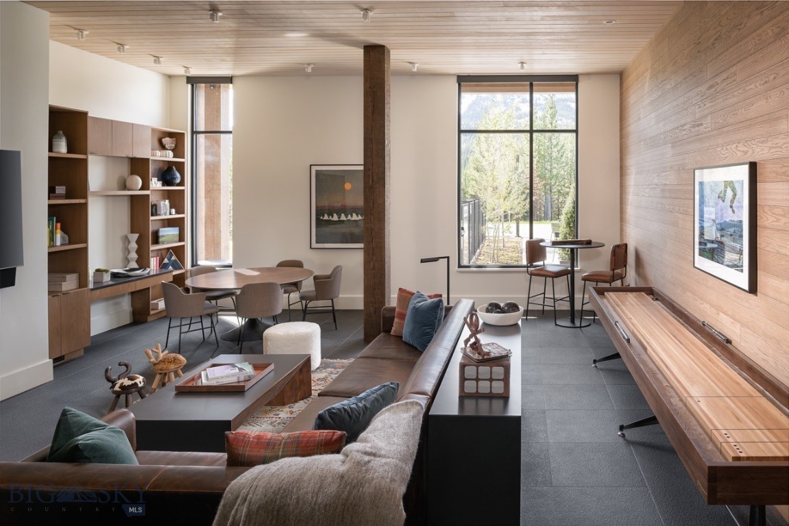 4 Boathouse Way Unit: R4/221