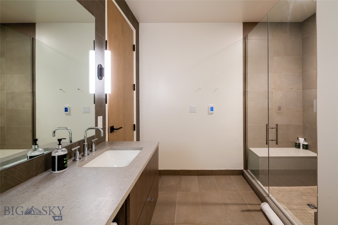 4 Boathouse Way Unit: R4/221