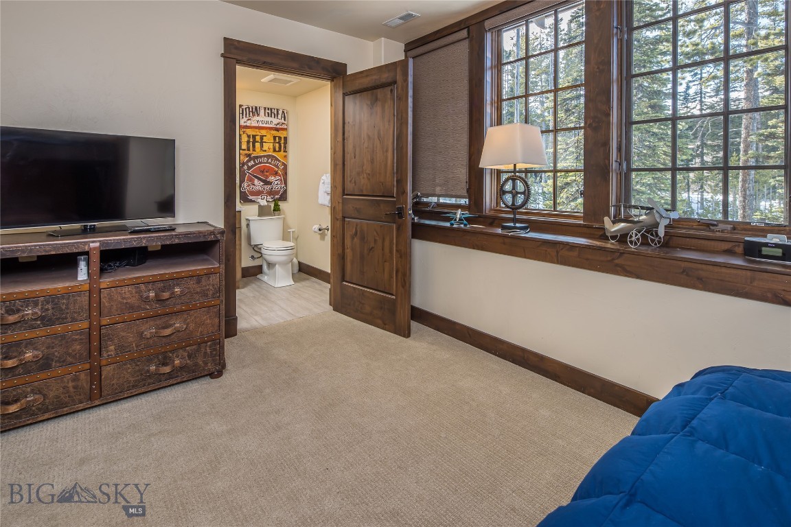 3 Deep Forest Drive Unit: 7C