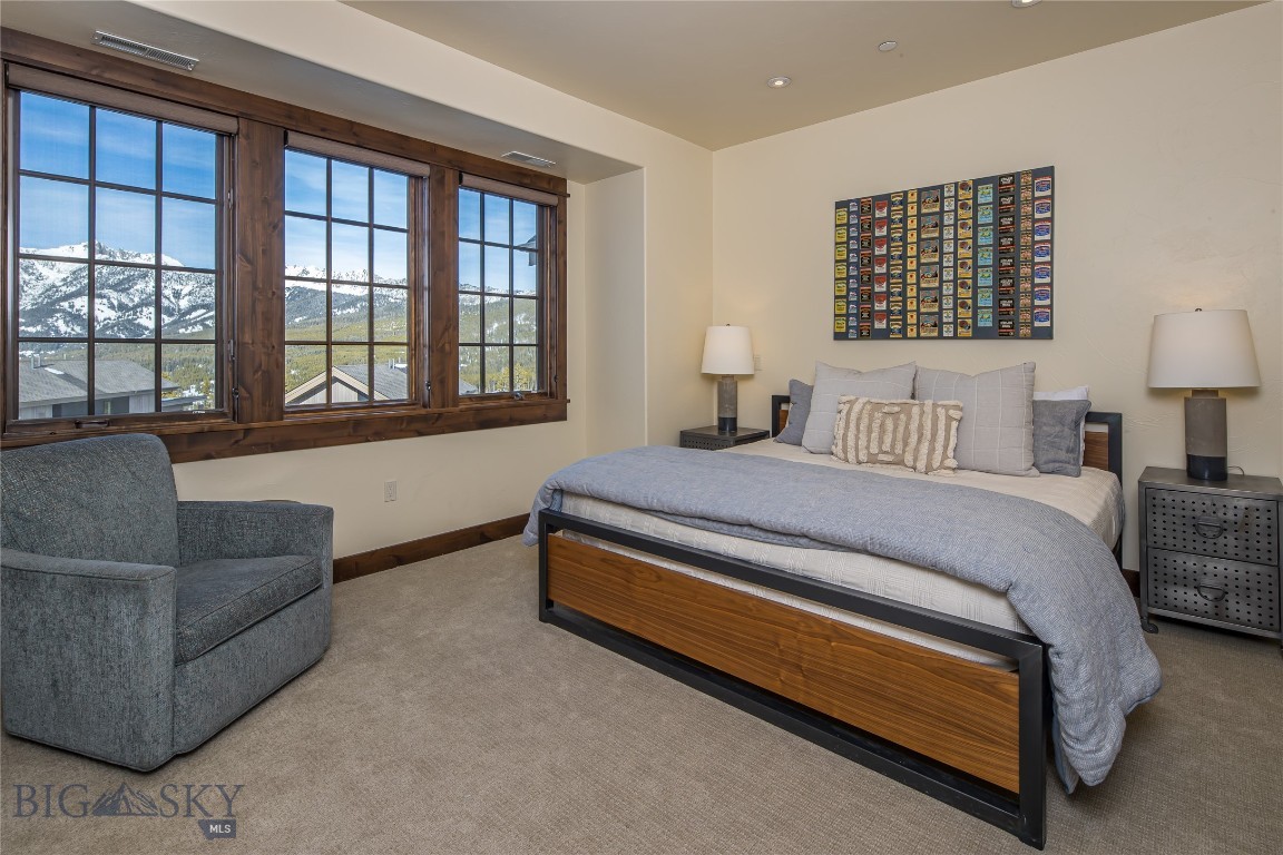 3 Deep Forest Drive Unit: 7C