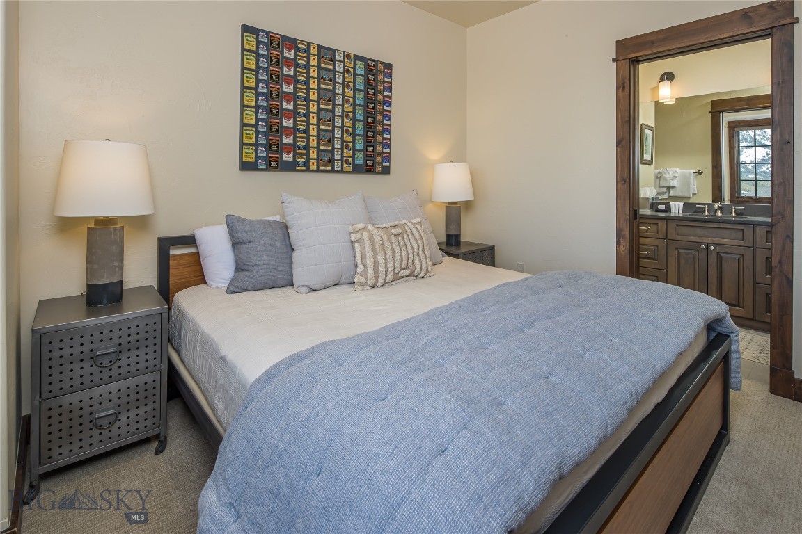 3 Deep Forest Drive Unit: 7C